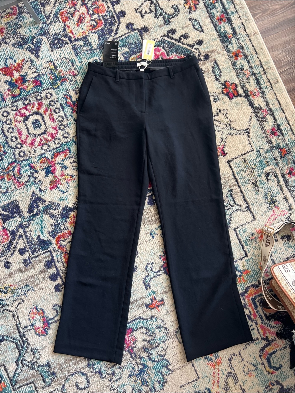 Brand New Aritzia Wilfred Black Strata Low Rise Pants Size 10